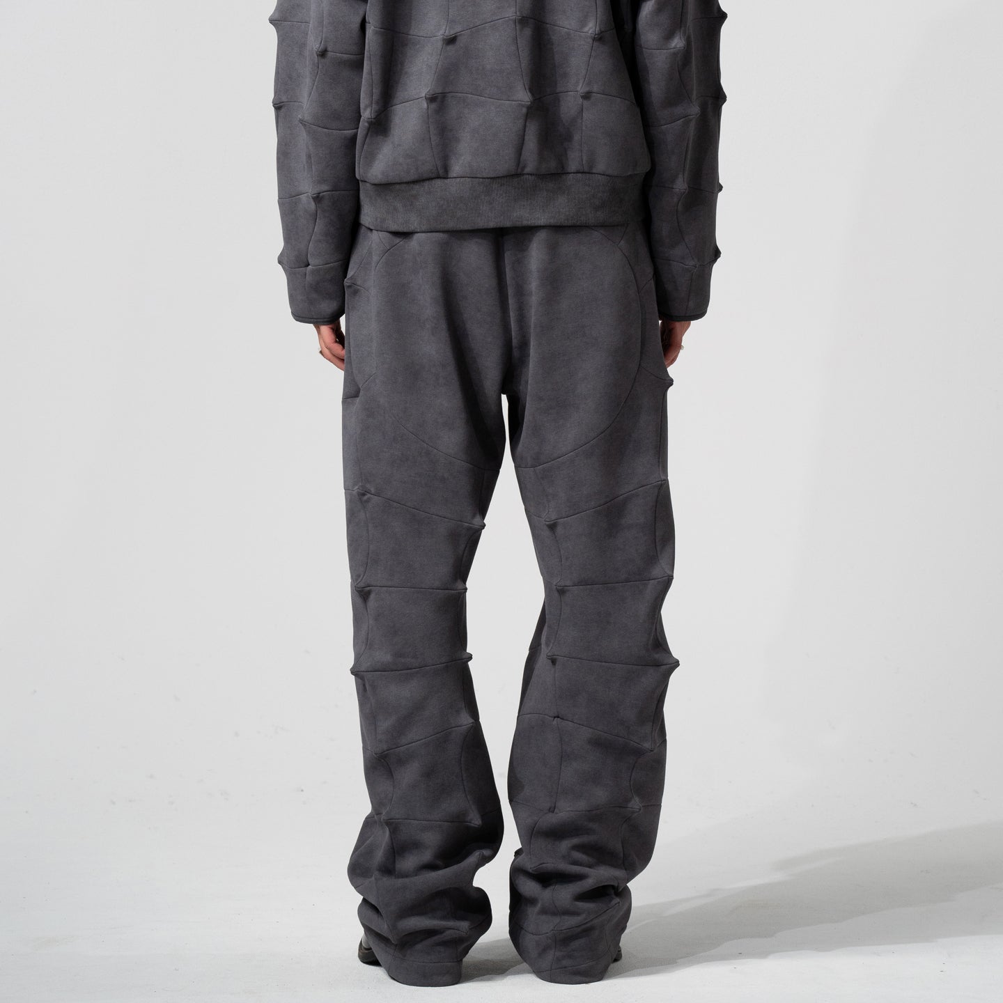 WIREFRAME PANTS