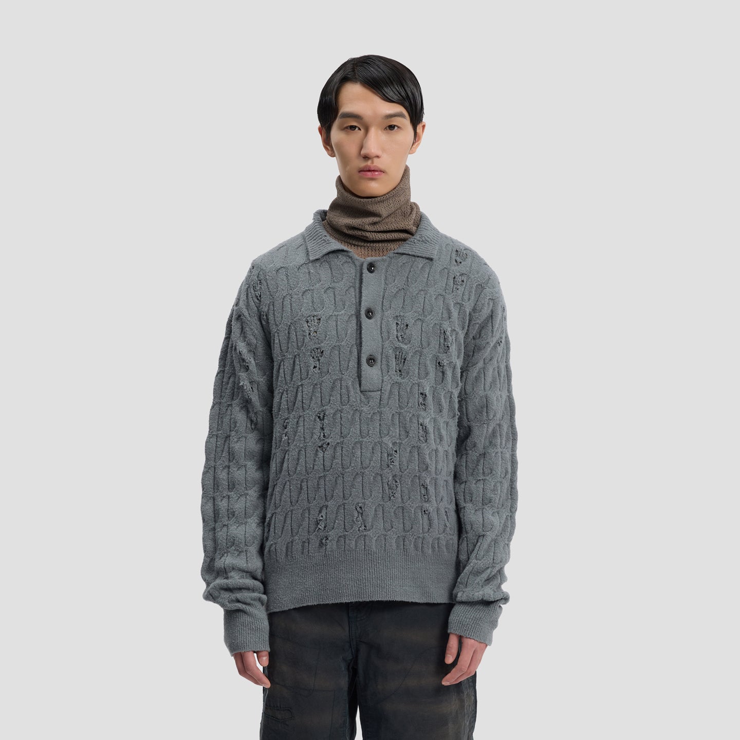HOLLOWER KNIT SWEATER