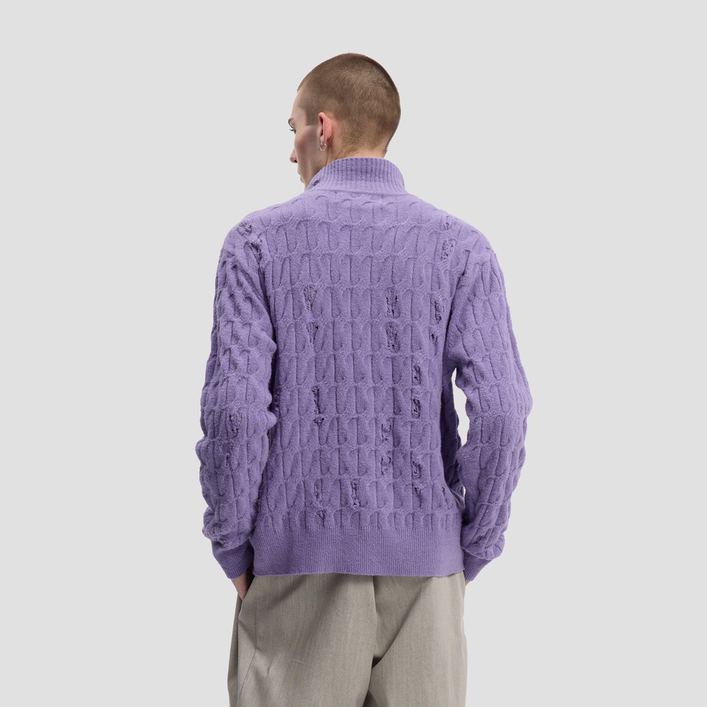 HOLLOWER KNIT SWEATER