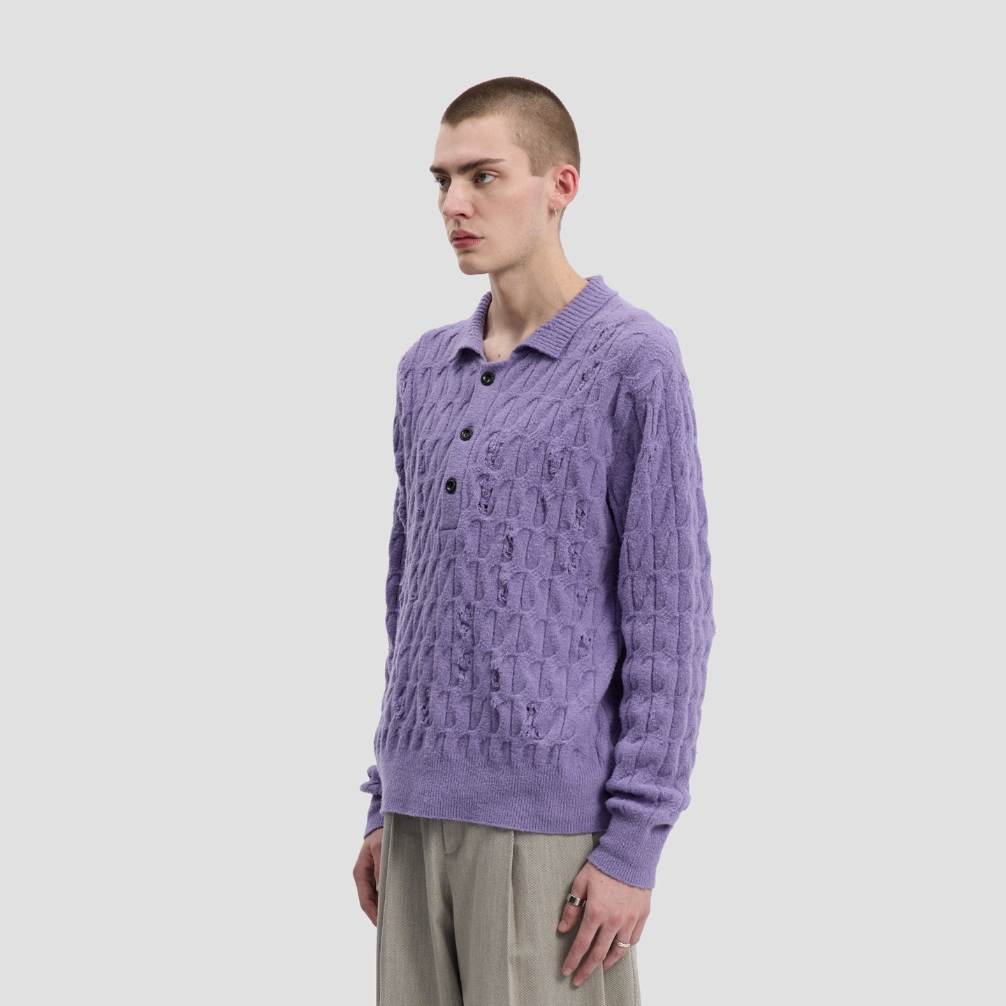 HOLLOWER KNIT SWEATER
